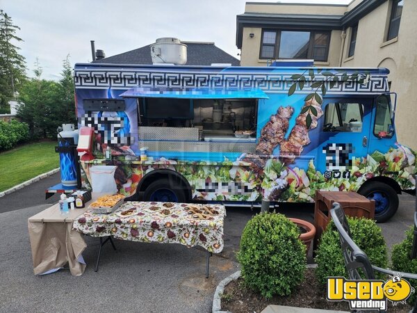 1998 P30 All-purpose Food Truck New York Gas Engine for Sale