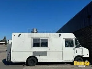 Chevrolet P30 Food Truck with Pro-Fire Suppression | Mobile Food Unit for Sale in Ontario!