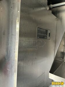 1998 P30 All-purpose Food Truck Reach-in Upright Cooler Florida Gas Engine for Sale