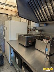 1998 P30 All-purpose Food Truck Refrigerator British Columbia Gas Engine for Sale