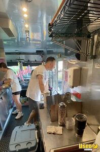 1998 P30 All-purpose Food Truck Refrigerator Tennessee Gas Engine for Sale