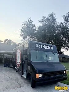 1998 P30 All-purpose Food Truck Stainless Steel Wall Covers Louisiana Gas Engine for Sale