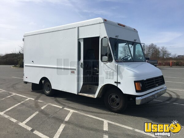 1998 P30 Empty Step Van Truck Stepvan Washington Gas Engine for Sale