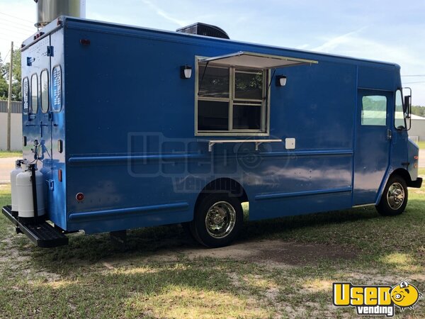 1998 P30 Kitchen Food Truck All-purpose Food Truck South Carolina Gas Engine for Sale