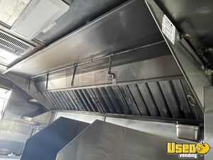 1998 P30 Kitchen Food Truck All-purpose Food Truck Steam Table Florida Diesel Engine for Sale
