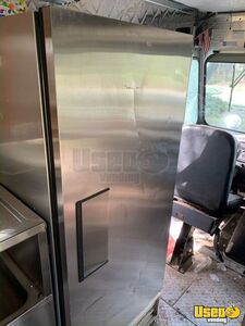 1998 P30 Step Van Ice Cream Truck Ice Cream Truck Stainless Steel Wall Covers California Diesel Engine for Sale