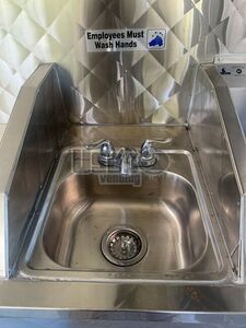 1998 P30 Step Van Kitchen Food Truck All-purpose Food Truck 32 Texas Diesel Engine for Sale
