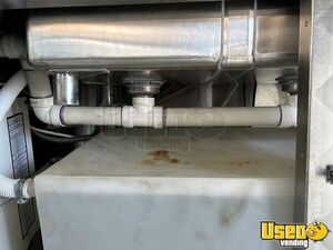 1998 P30 Step Van Kitchen Food Truck All-purpose Food Truck 60 Texas Diesel Engine for Sale