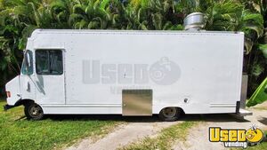 1998 P30 Step Van Kitchen Food Truck All-purpose Food Truck Air Conditioning Florida Gas Engine for Sale