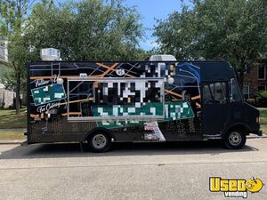 1998 P30 Step Van Kitchen Food Truck All-purpose Food Truck Air Conditioning Texas Diesel Engine for Sale