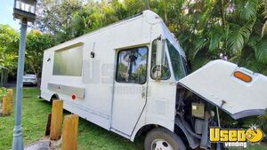 1998 P30 Step Van Kitchen Food Truck All-purpose Food Truck Cabinets Florida Gas Engine for Sale