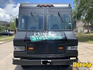 1998 P30 Step Van Kitchen Food Truck All-purpose Food Truck Deep Freezer Texas Diesel Engine for Sale