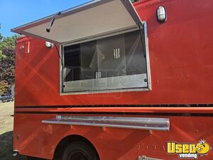 1998 P30 Step Van Kitchen Food Truck All-purpose Food Truck Diamond Plated Aluminum Flooring Washington Gas Engine for Sale