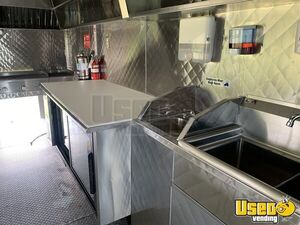 1998 P30 Step Van Kitchen Food Truck All-purpose Food Truck Electrical Outlets Texas Diesel Engine for Sale