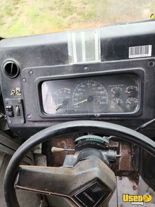 1998 P30 Step Van Kitchen Food Truck All-purpose Food Truck Electrical Outlets Washington Gas Engine for Sale
