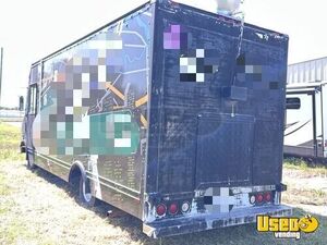 1998 P30 Step Van Kitchen Food Truck All-purpose Food Truck Floor Drains Texas Diesel Engine for Sale