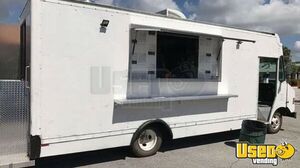 1998 P30 Step Van Kitchen Food Truck All-purpose Food Truck Florida Gas Engine for Sale