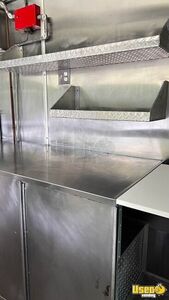 1998 P30 Step Van Kitchen Food Truck All-purpose Food Truck Fresh Water Tank Florida Gas Engine for Sale