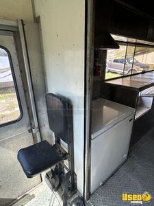 1998 P30 Step Van Kitchen Food Truck All-purpose Food Truck Gray Water Tank Texas Diesel Engine for Sale