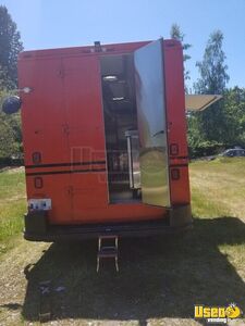 1998 P30 Step Van Kitchen Food Truck All-purpose Food Truck Insulated Walls Washington Gas Engine for Sale