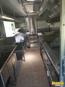 1998 P30 Step Van Kitchen Food Truck All-purpose Food Truck Insulated Walls Washington Gas Engine for Sale