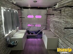 1998 P30 Step Van Mobile Boutique Trailer 10 Michigan Gas Engine for Sale