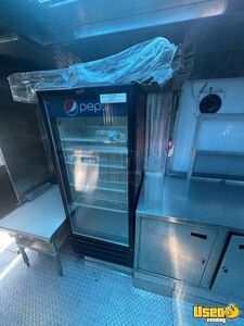1998 P30 Step Van Pizza Food Truck Stainless Steel Wall Covers California Gas Engine for Sale