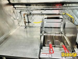 1998 P3500 All-purpose Food Truck Diamond Plated Aluminum Flooring Massachusetts Gas Engine for Sale