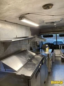 1998 Pu 30 Utility Master All-purpose Food Truck Propane Tank Tennessee Gas Engine for Sale