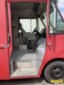 1998 Pu 30 Utility Master All-purpose Food Truck Stainless Steel Wall Covers Tennessee Gas Engine for Sale
