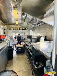 1998 Step Van Food Truck All-purpose Food Truck Prep Station Cooler North Carolina Diesel Engine for Sale