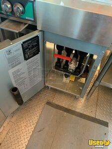 1998 Step Van Kitchen Food Truck All-purpose Food Truck 29 Maryland Diesel Engine for Sale