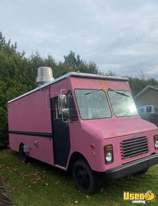 1998 Step Van Kitchen Food Truck All-purpose Food Truck Concession Window Quebec for Sale