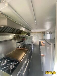 1998 Step Van Kitchen Food Truck All-purpose Food Truck Exterior Customer Counter Quebec for Sale