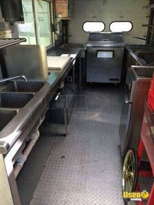 1998 Step Van Kitchen Food Truck All-purpose Food Truck Refrigerator Texas Gas Engine for Sale