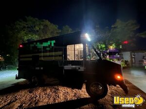 1998 Stepvan Stepvan 3 Massachusetts Gas Engine for Sale