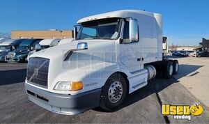 1998 Wia64tes Volvo Semi Truck Missouri for Sale