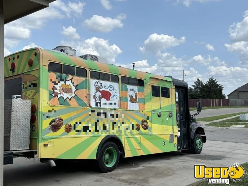1999 1750 All-purpose Food Truck Kansas Diesel Engine for Sale