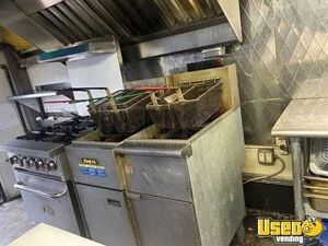 1999 1750 All-purpose Food Truck Refrigerator Kansas Diesel Engine for Sale