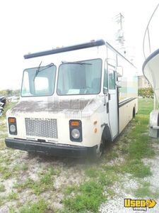 1999 20' P30 Step Van Kitchen Food Truck All-purpose Food Truck Interior Lighting Florida for Sale