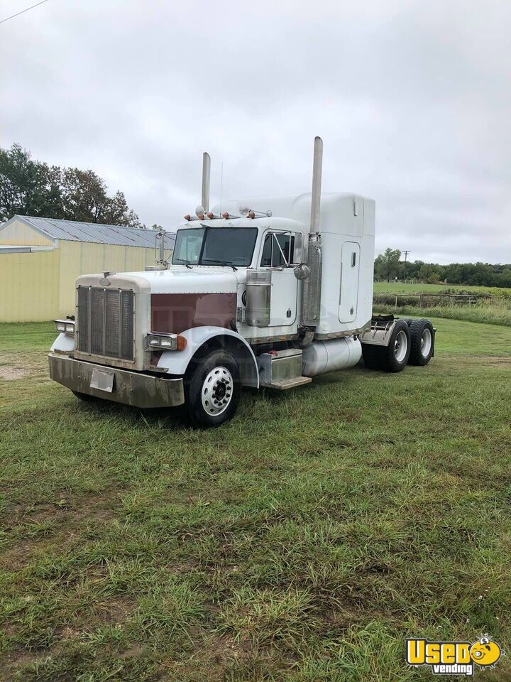 1999 Peterbilt 379 Short Hood Sleeper Cab Semi Truck Cat C12 for Sale