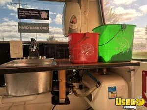 1999 All-purpose Food Truck Interior Lighting Wisconsin Diesel Engine for Sale