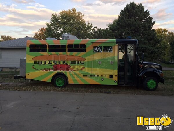 1999 All-purpose Food Truck Kansas Diesel Engine for Sale 1999 All-purpose Food Truck Kansas Diesel Engine for Sale