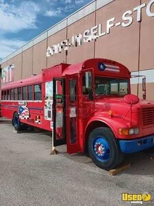 1999 All-purpose Food Truck Prep Station Cooler Wisconsin Diesel Engine for Sale