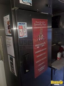 1999 Box Kitchen Food Truck All-purpose Food Truck Refrigerator Ohio Diesel Engine for Sale