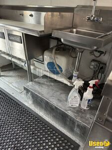 1999 Chassis All-purpose Food Truck 32 Connecticut Gas Engine for Sale