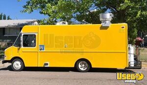 1999 Chassis All-purpose Food Truck Air Conditioning Utah Diesel Engine for Sale