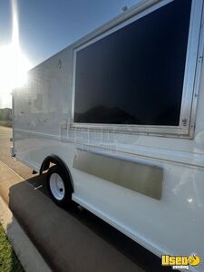 1999 Chassis All-purpose Food Truck Cabinets Oklahoma Diesel Engine for Sale