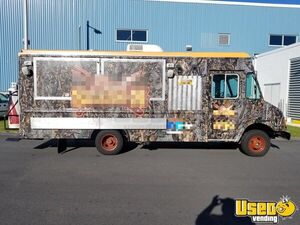 1999 Chevy P30 All-purpose Food Truck Rhode Island Gas Engine for Sale