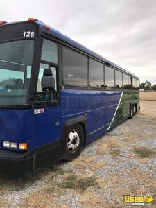 1999 - 45' Detroit Diesel MCI Coach Bus | Passenger Bus with Bathroom for Sale in Nevada!